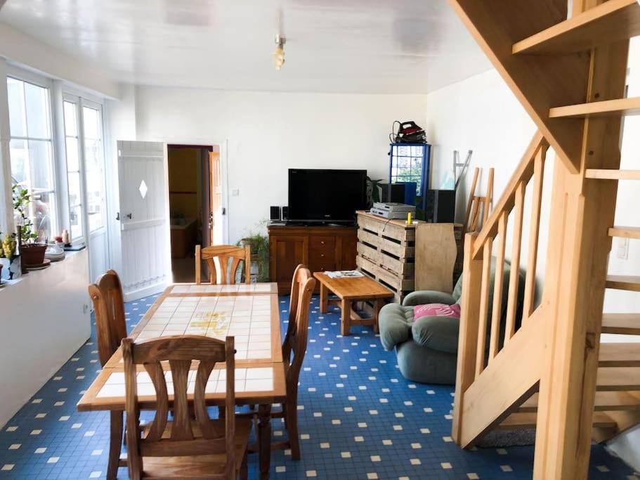 Gite Au Coeur D'Une Residence D'Artiste Saint-Aubin-de-Bonneval Экстерьер фото